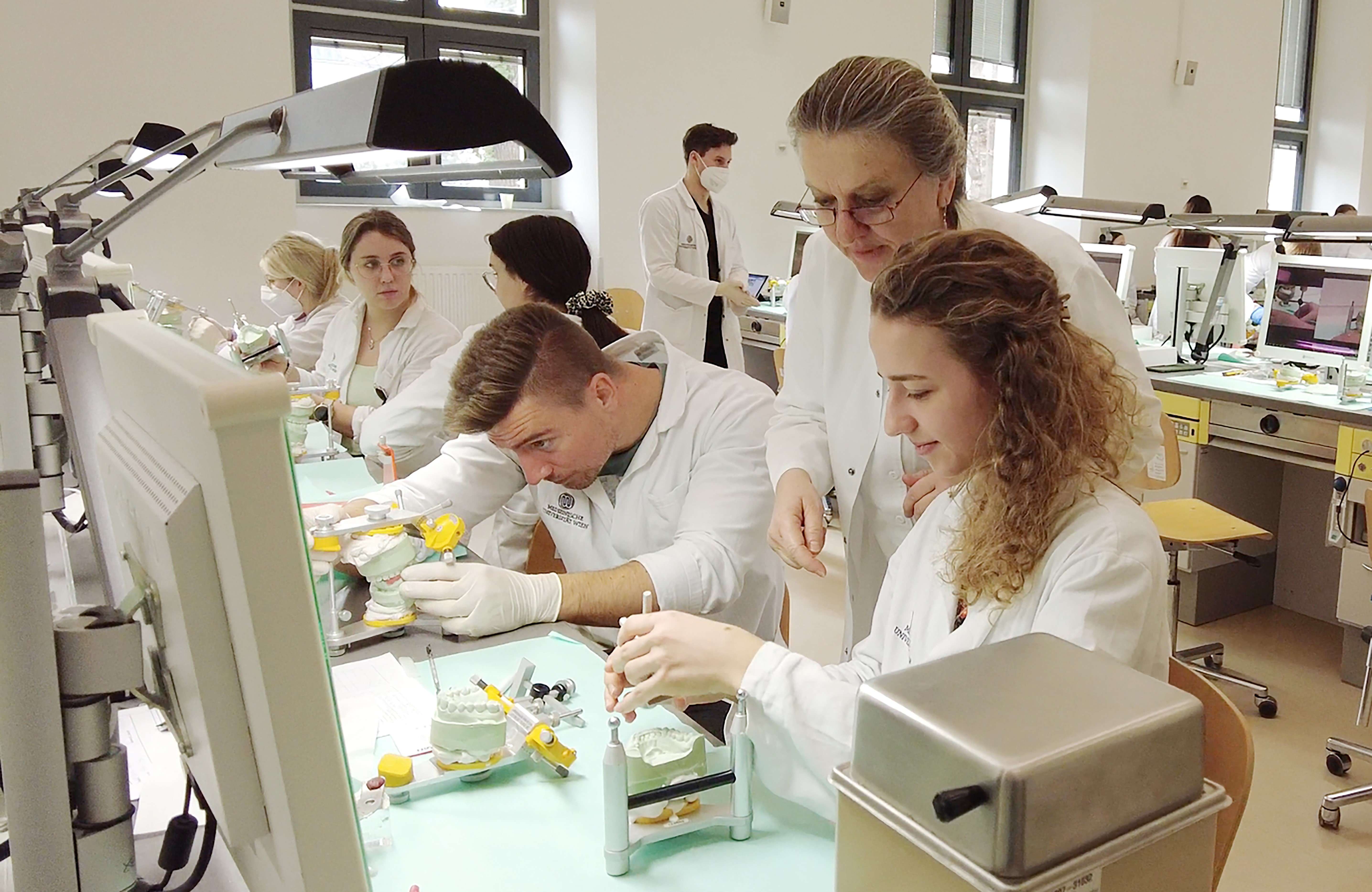 Block Z-7 Prothetische Grundlagen,&hellip; Logo